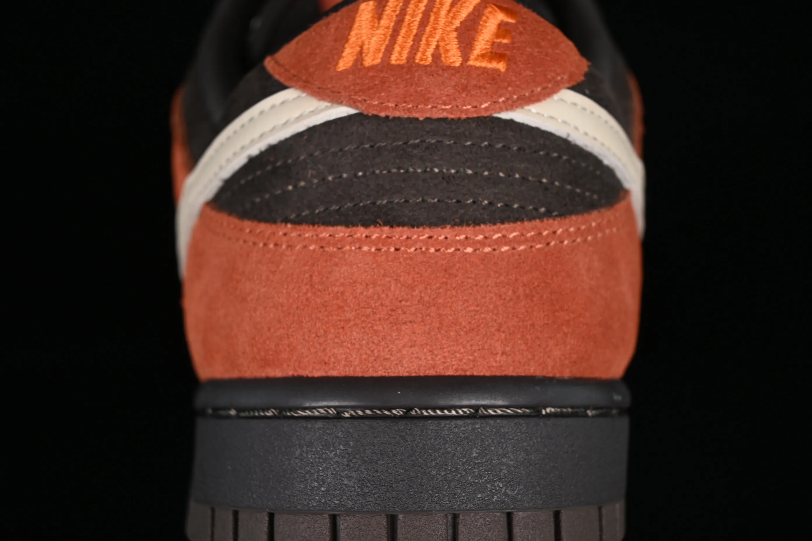 All categories Nk SB Dunk series Nk SB Dunk Low low-top sneakers C version Nk Dunk Low "Red Panda" Red Panda SB low-top sports and leisure sneakers FV0395-200